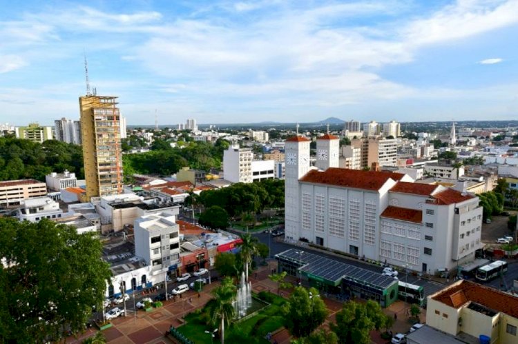Abílio Sanciona Lei que Parcelará Dívida de R$ 62 Milhões
